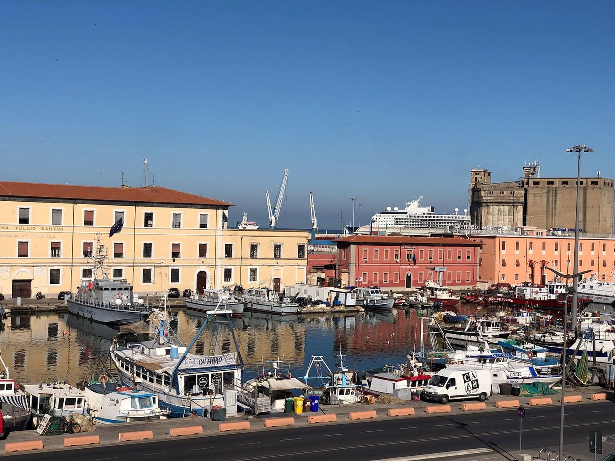 The Port Residence Livorno Exterior foto